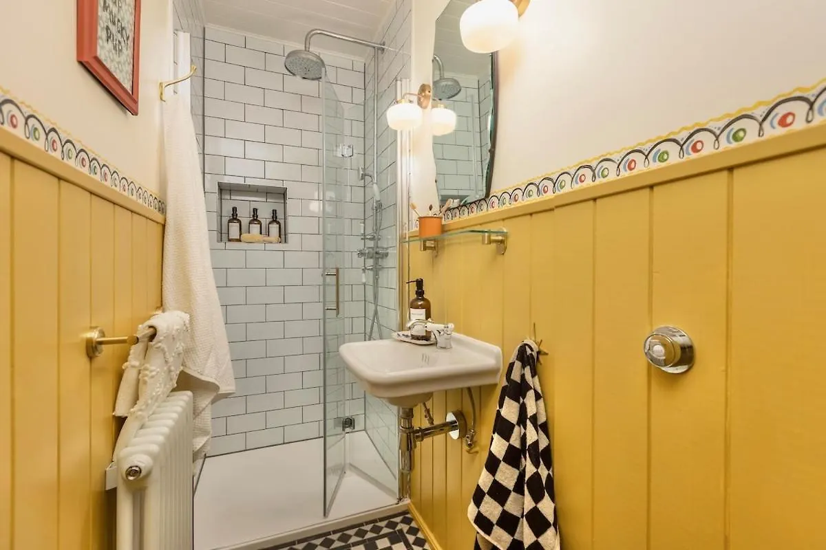 Pocket Cottage Luxury 18Th Century Tiny Home In Picturesque Village With Pubs Stillington 0*,