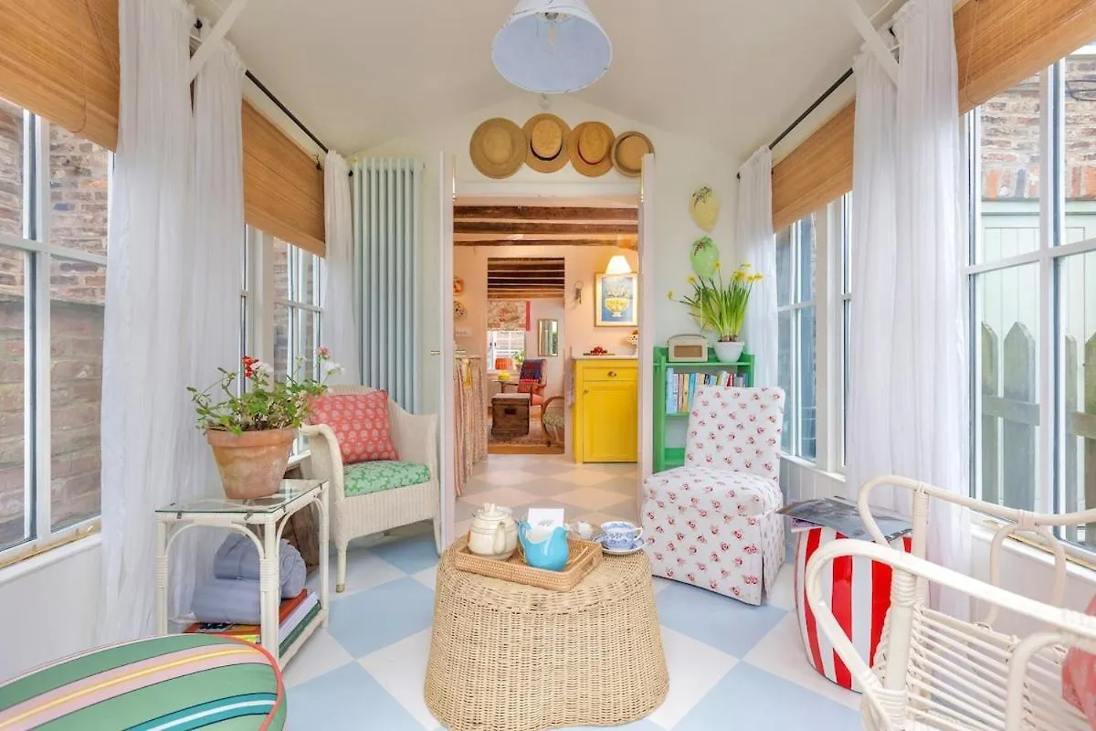 Pocket Cottage Luxury 18Th Century Tiny Home In Picturesque Village With Pubs Stillington 別荘